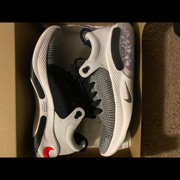 Nike Joyride - Picture 1 of 3